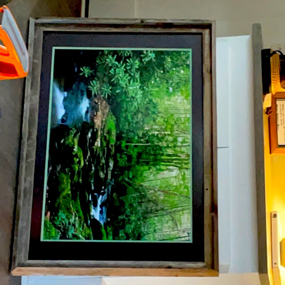 Wood picture frame - Picture 1 of 1